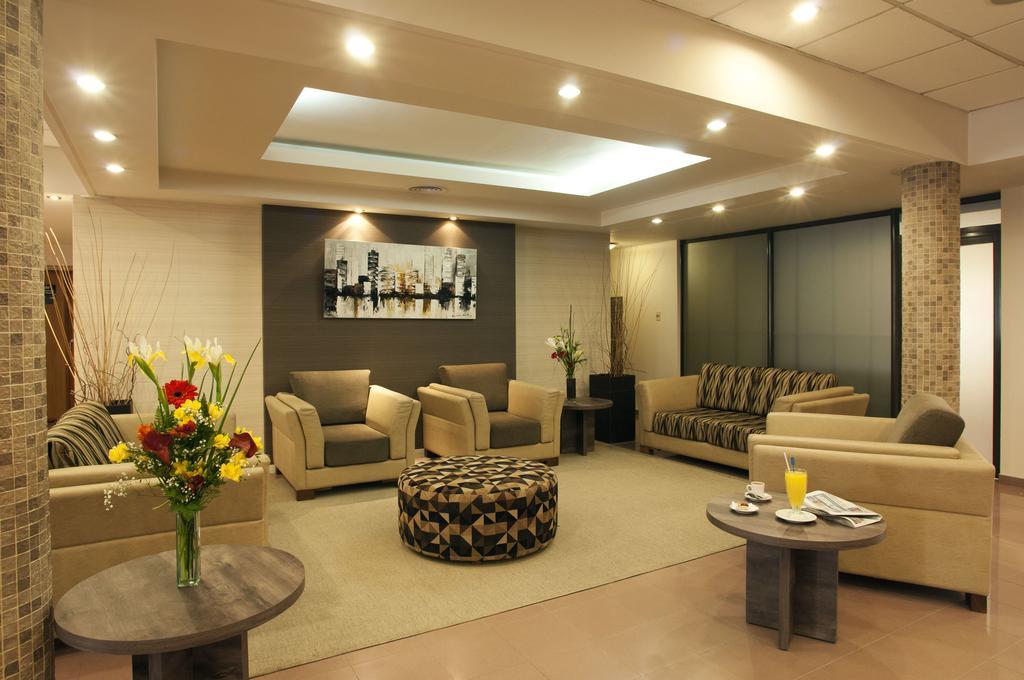 Land Express Neuquen Hotel Exterior photo